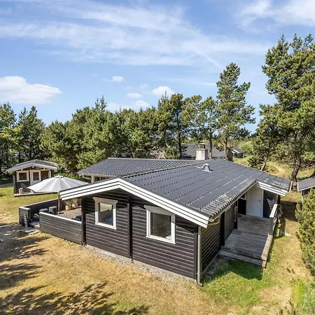 Flora Holiday home *