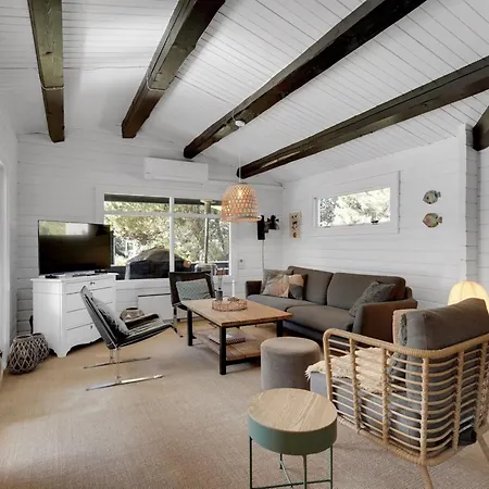 Flora Holiday home *